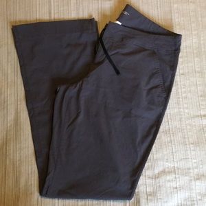 Columbia Active BootCut sz 12 Woman’s Pants Grey